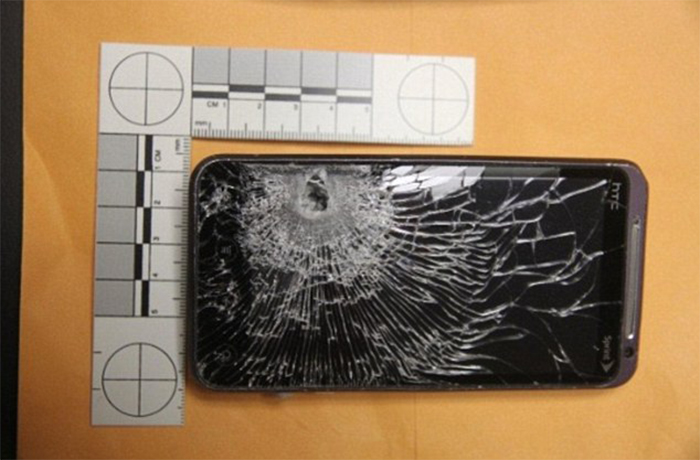 Smartphone salva vida de lojista na FloridaSmartphone salva vida de lojista na Florida