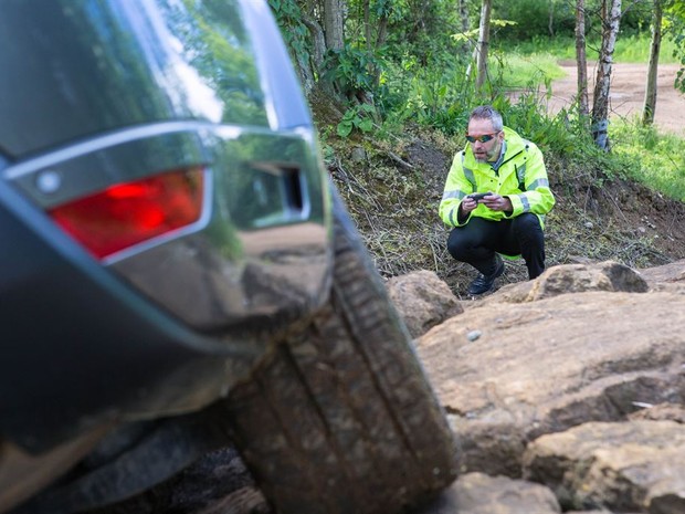 Mais segurança em manobras radicais com carro guiado pelo smartphone