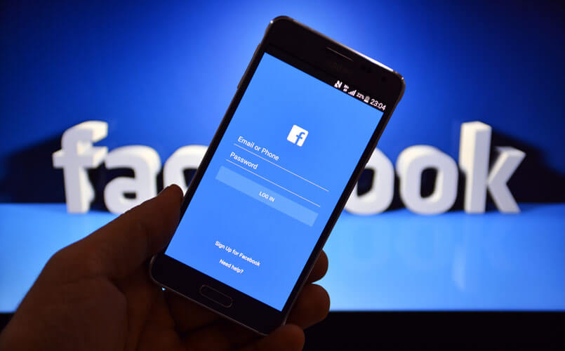 Facebook no celular Facebook aplicativo
