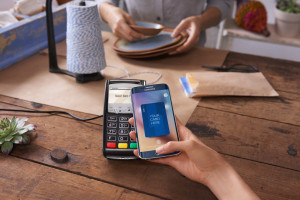 Exemplo de funcionamento do Samsung Pay